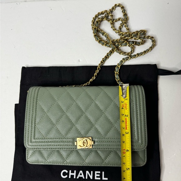 CHANEL Caviar Quilted Boy Wallet On Chain Light Green - Picture 9 of 16